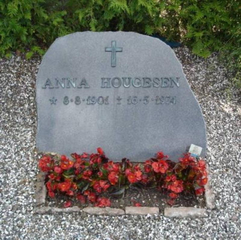 Anna Hougesen.jpg